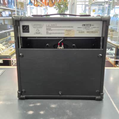 Line 6 Spider IV 15 15-Watt 1x8" Digital Modeling Guitar Practice Amp 2009 - 2016 - Black image 7