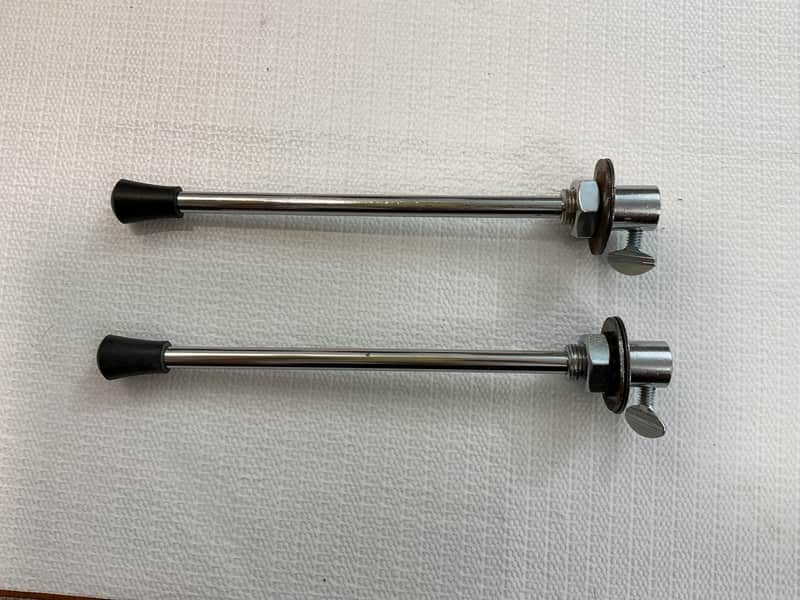 Bass Drum Spurs With Rubber Tips image 1