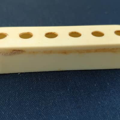 * * * Ultra-Rare Vintage 1982 Fender "Red Bottom" Staggered Pickup Set * * * image 4