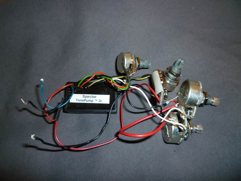 Tone Pump Spector プリアンプ Spector Tone Pump Jr. On Board Preamp Bass | Reverb