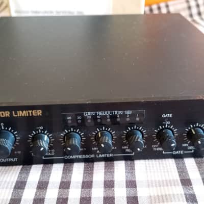 Boss CL-50 - Gearspace