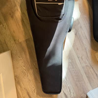 Squier 093-0315-021 Acoustic Guitar with Case 2000’s Lacquered image 2