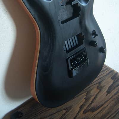 Cort KX700 EverTune - Mahogany body with Ash Top and EverTune Bridge image 1