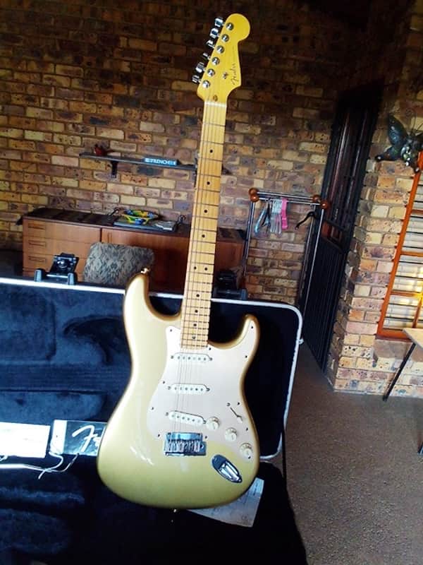 Fender FSR American Deluxe Stratocaster 2012 | Reverb