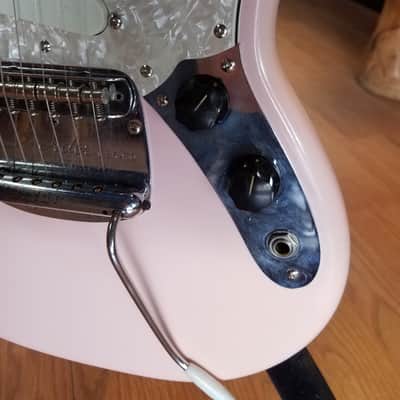 Fender Mustang 1965 Shell Pink with matching headstock, HC image 6