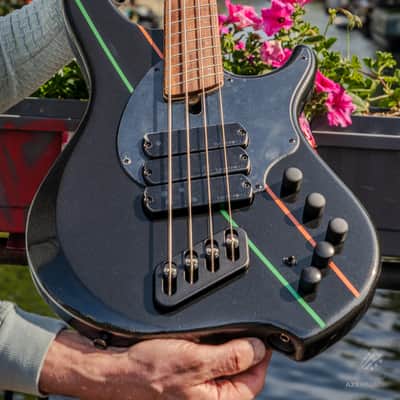 Dingwall JT3 4-String John Taylor Signature – Metallic Black image 2