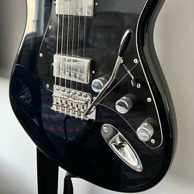 Fender Blacktop Stratocaster HH with Rosewood Fretboard 2011 image 2