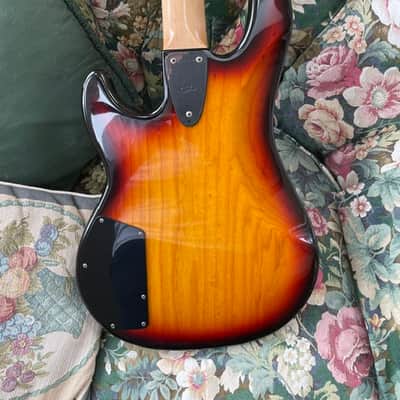 G&L L-2000 2014 - Sunburst image 2