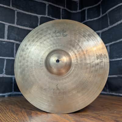 Zildjian 14" ZBT Crash Cymbal 2004 - 2019 - Traditional image 6