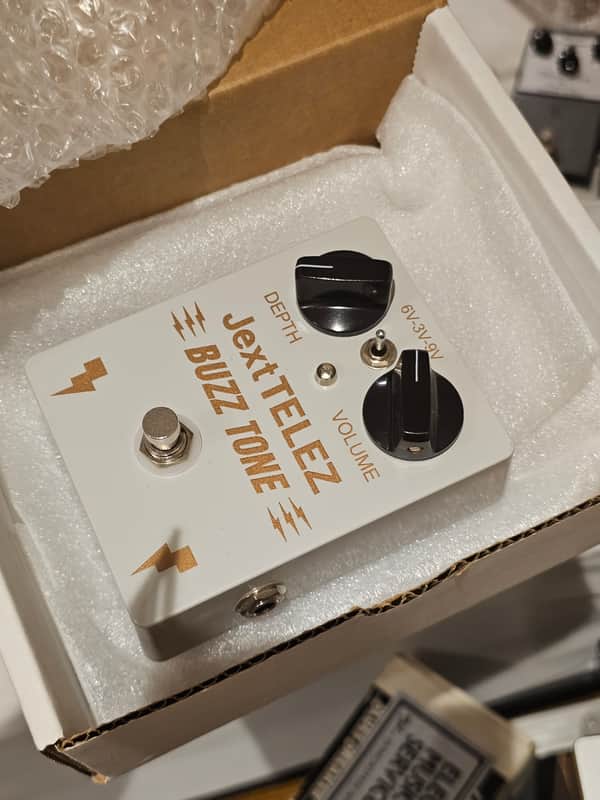 Jext Telez Buzz Tone Fuzz Pedal | Reverb UK