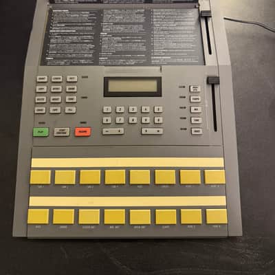 Alesis HR-16 Drum Machine 1980s image 4