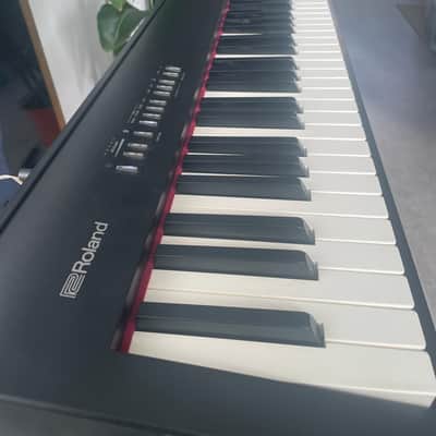 Roland FP-30 88-Key Digital Portable Piano 2015 - 2021 - Black image 7