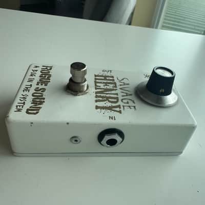 D*A*M Rogue Sound 2010 White Savage Henry #1 of 2 – Ultra Rare Limited Edition – Linzi Build image 2