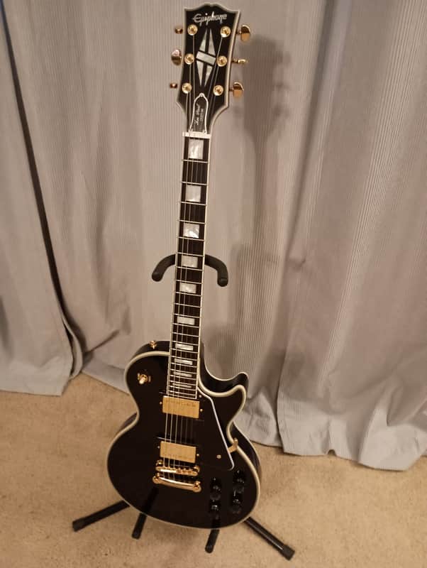 Epiphone "Inspired by Gibson Custom" Les Paul Custom