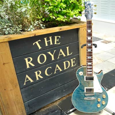 Gibson Les Paul Traditional in Ocean Blue (2015) image 2