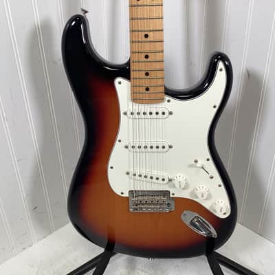 Fender Player Stratocaster Electric Guitar - Sunburst image 1