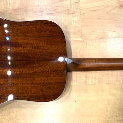Martin Standard Series Super D-18 Large-Body Dreadnought Acoustic Guitar 2026 - Natural image 3