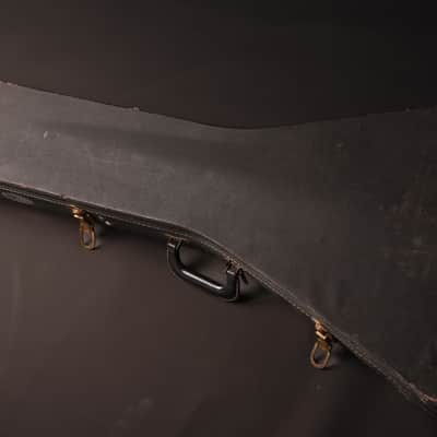 Gibson Flying V 1988 USA – Ebony – Vintage Modified – Shift 2001 Tremolo – Original Case image 12