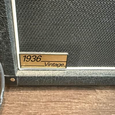 Marshall 1936V Vintage 140-Watt 2x12" Guitar Speaker Cabinet 1990 - Present - Black image 2