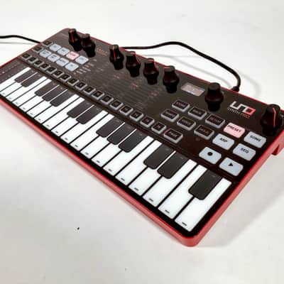 IK Multimedia UNO Synth Pro Desktop 32-Key Analog Synthesizer 2021 - Black with White Keys image 3