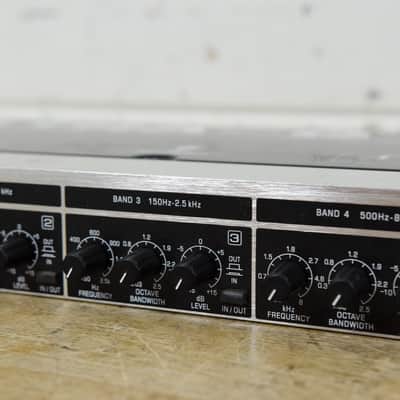 Behringer Ultra-Q Pro PEQ2200 5-Band Parametric Equalizer (church