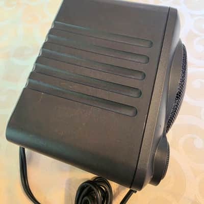 Yamaha Yamaha KS-10 Powered Speaker. image 5