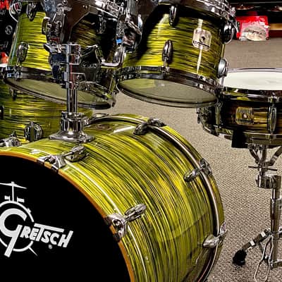 Used 5pc Gretsch Renown Green oyster Drumset image 4