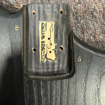Ceccarini “Meteora” bass body 2021 - Stain image 4