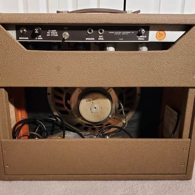 1963 Fender 6G3 Brownface Deluxe image 2