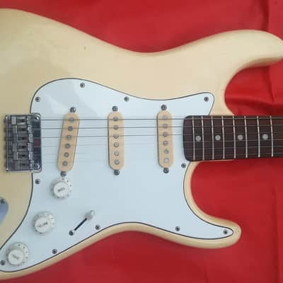 Guyatone LS-490. 1975.  A. Pribora hand wound pickups image 6