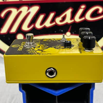 Walrus Audio Iron Horse v1 Distortion Pedal image 4