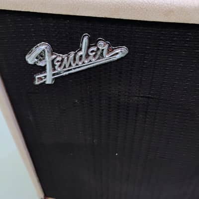 Fender Twin 12" Spkr Cab '61 - '64 - Blond-White image 2