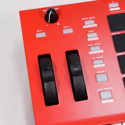 AKAI MPC Key 37 [Display Outlet Special Price Item] image 2