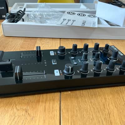 Native Instruments Traktor Kontrol Z1 2010s - Black image 2