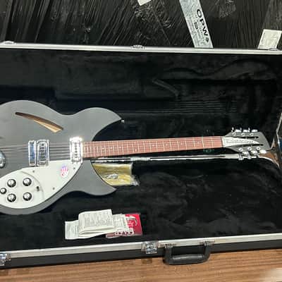 Rickenbacker 330/12 2018 - Matte Black image 1