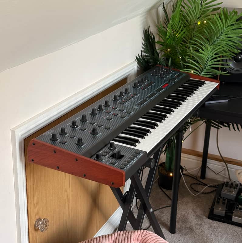 Behringer UB-Xa 16-Voice 61-Key Synthesizer 2023 - Present - Blue with Wood Sides image 1