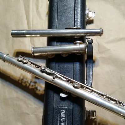 Yamaha YFL-225SII Flute, Japan, with case image 7