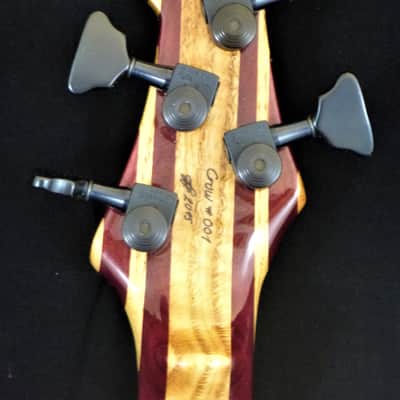Zerberus Crow Bass image 12