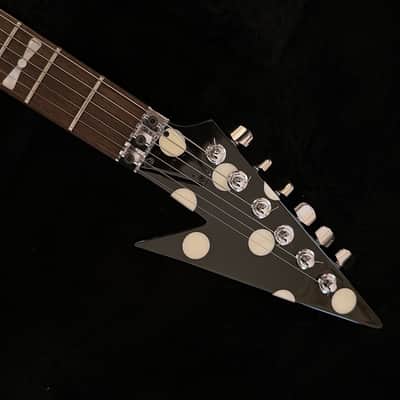 GMW Polka Dot V Serial #006 – The Definitive Randy Rhoads Replica Built alongside Zakk Wylde’s #008 - Painted by Dan Lawrence image 4