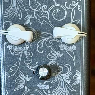 Luxury Tone FX BLACK BENDER CUSTOM BIG FUZZ VINTAGE MACHINE 2026 image 7