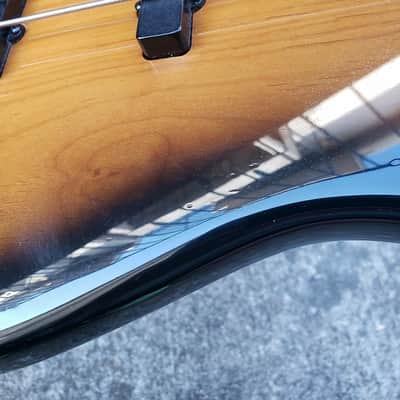 Carvin B4 Left-handed 1999-2005 Antique Sunburst image 9