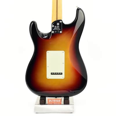 Fender American Ultra Stratocaster HSS 2022 Ultraburst image 18