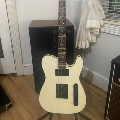 Squier Telecaster 2022 - Pearl White image 1