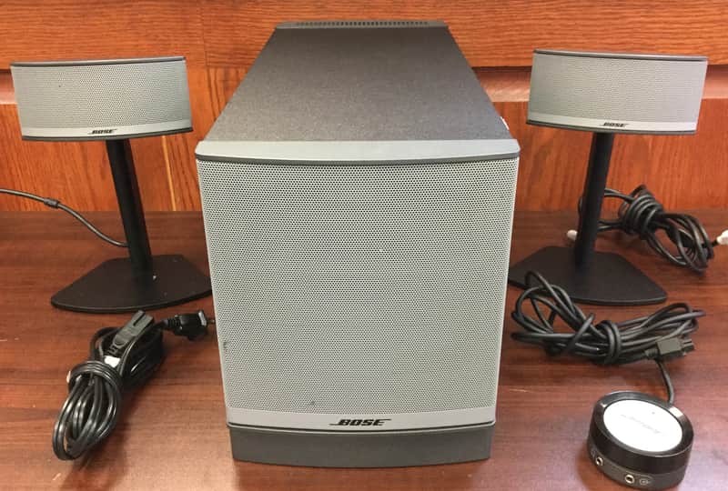 Bose Companion 5 Multimedia Speaker System with Satellite Speakers image 1