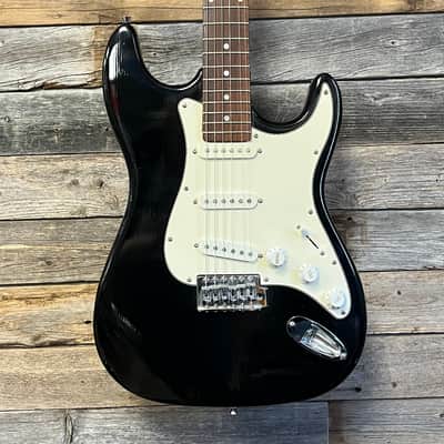 (17043) Unbranded Black Strat Style image 2