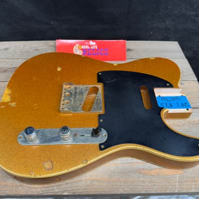 Real Life Relics 60’s Style Tele® Telecaster® Body Double Bound Aged Gold Sparkle