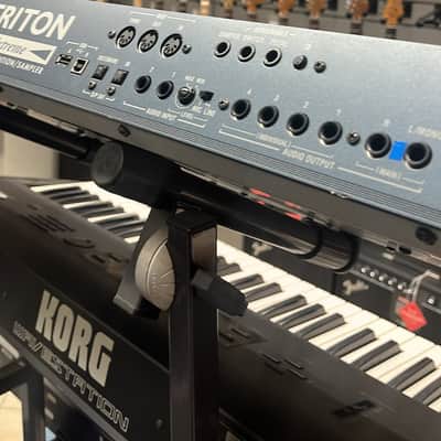 Korg Triton Extreme 61-Key 120-Voice Polyphonic Workstation 2005 - 2009 - Black image 10