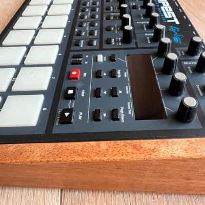 Immagine Dave Smith Instruments Tempest 6-Voice Drum Machine 2011 - 2018 - Black with Wood Sides - 6