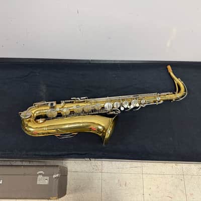 Vintage Buescher Aristocrat Bb Tenor Sax Saxophone with Original Case and Mouthpiece image 2