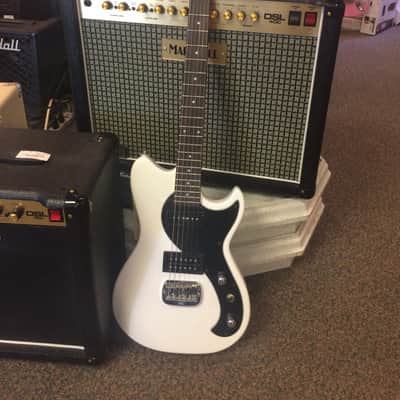 Tribute by G&L Fallout Alpine White image 2